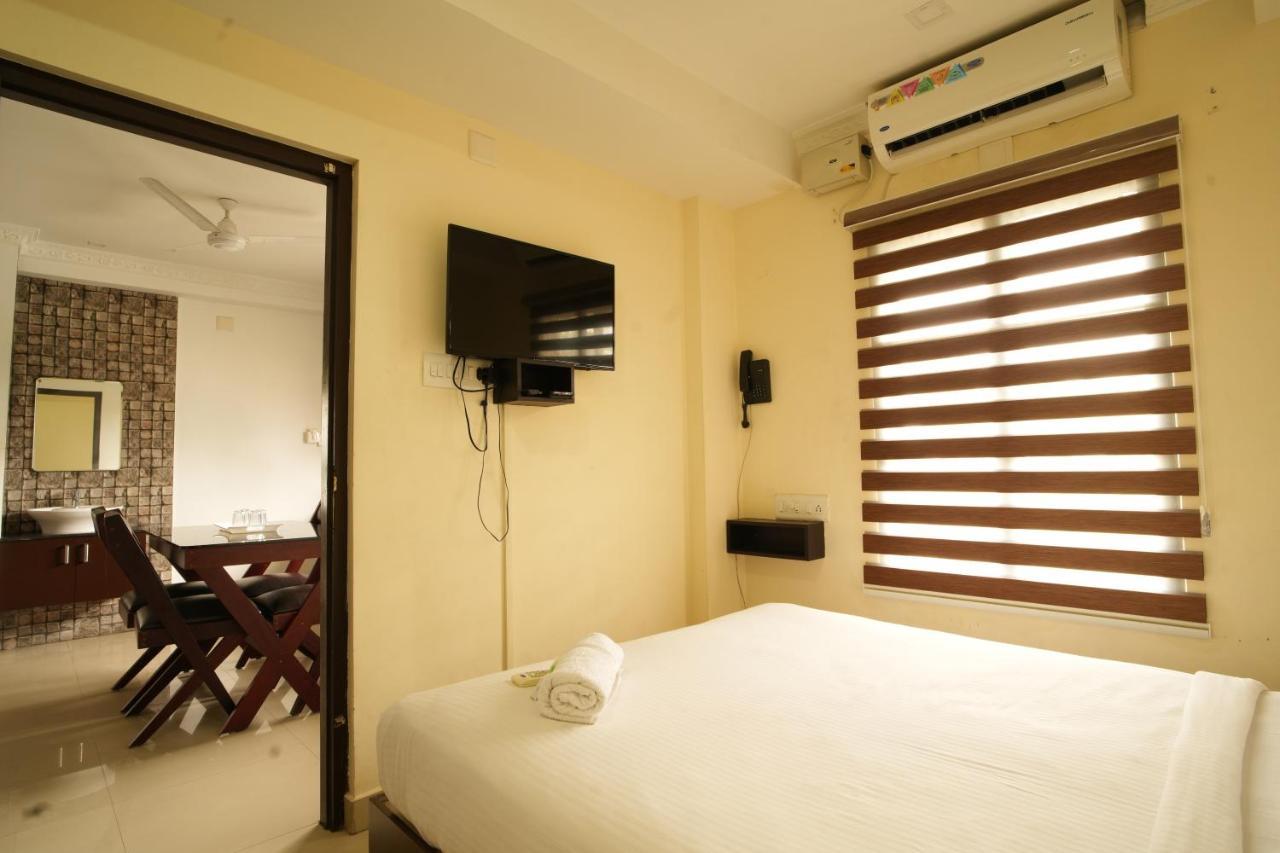 K V Suites Kochi エクステリア 写真