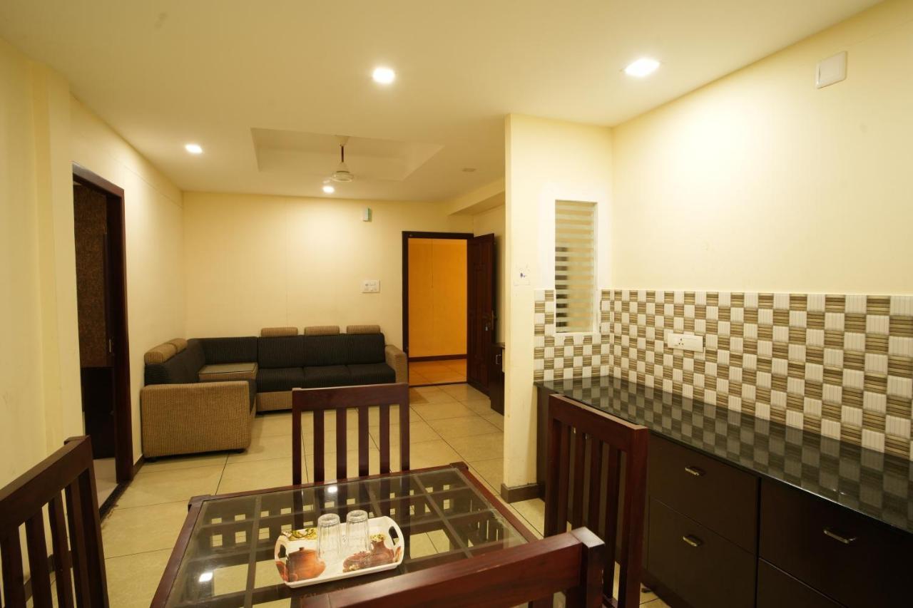 K V Suites Kochi エクステリア 写真