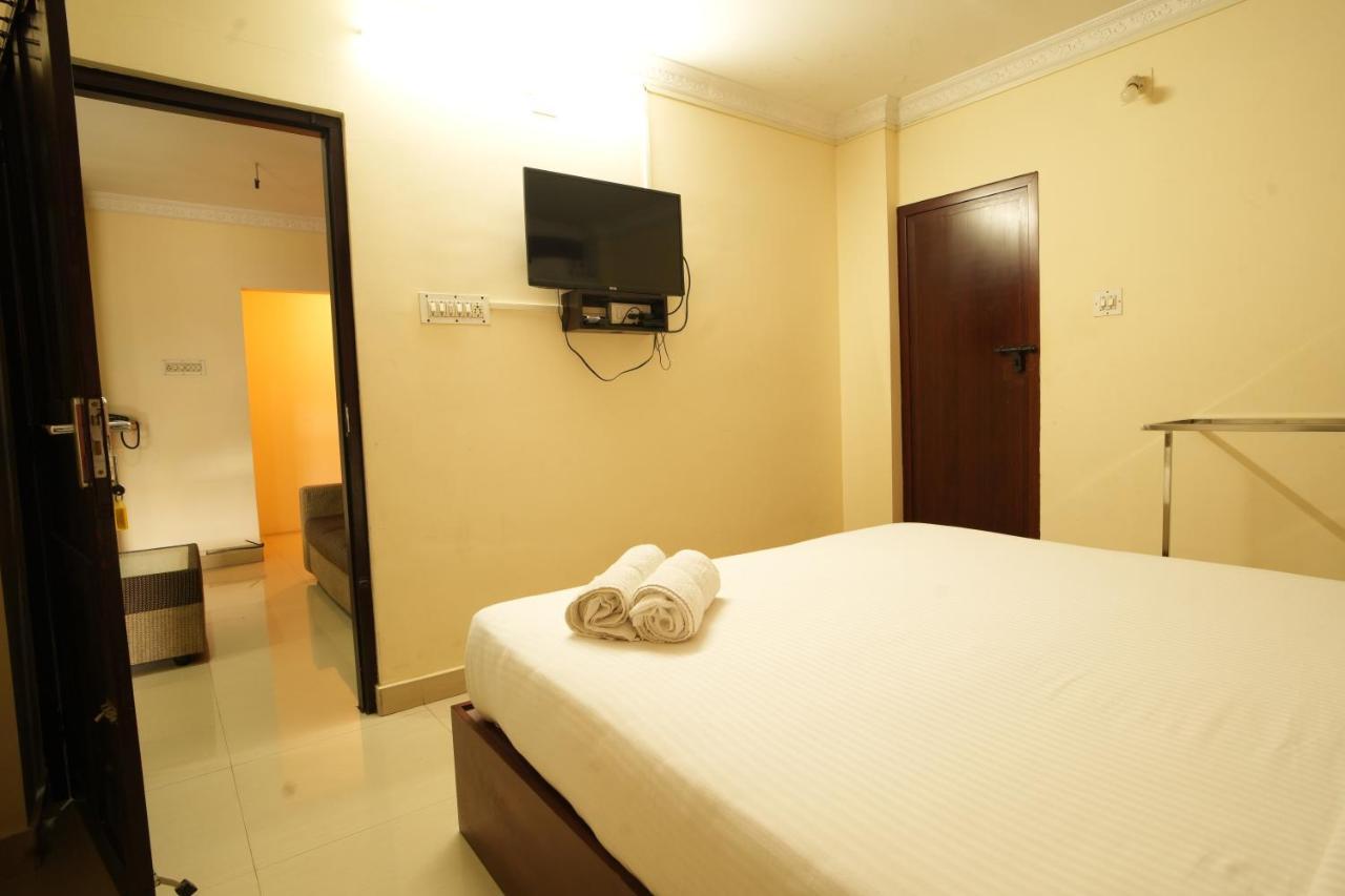 K V Suites Kochi エクステリア 写真
