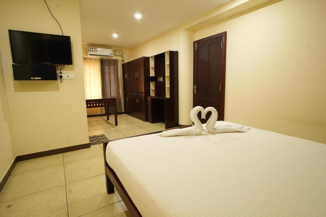 K V Suites Kochi エクステリア 写真