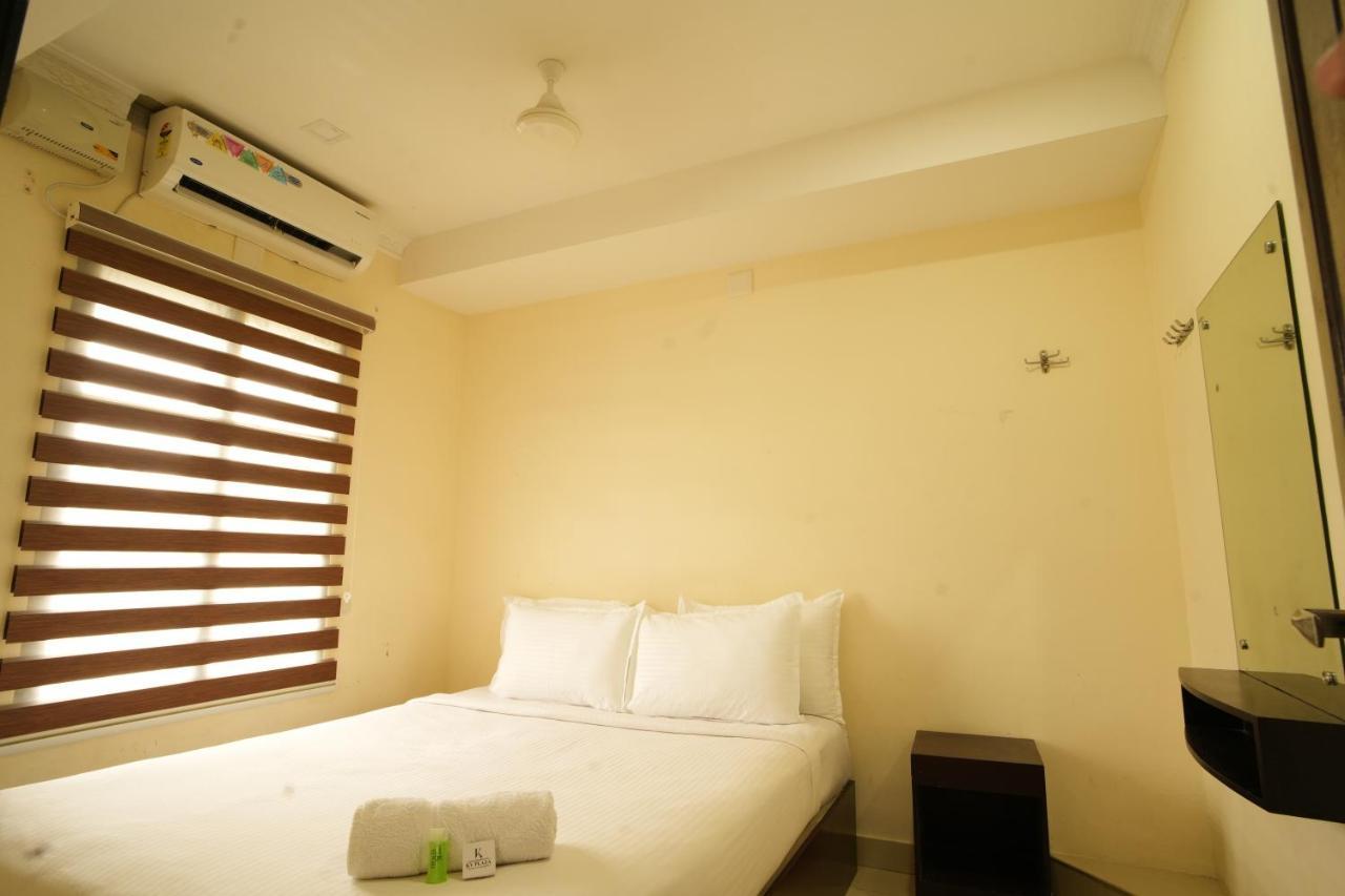 K V Suites Kochi エクステリア 写真