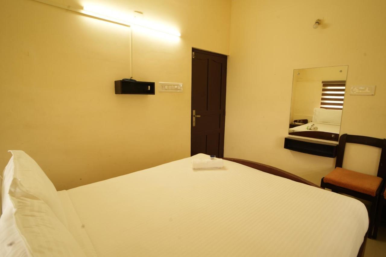 K V Suites Kochi エクステリア 写真